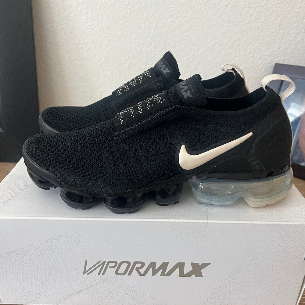 New with box Nike vapormax size 7 black and crème